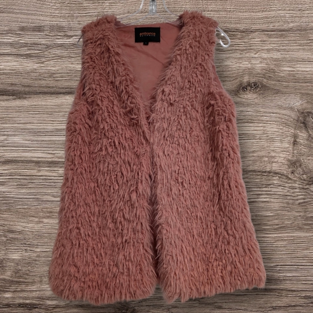 Ambiance Outerwear Pink Teddy Vest Size Large - Picture 2 of 6